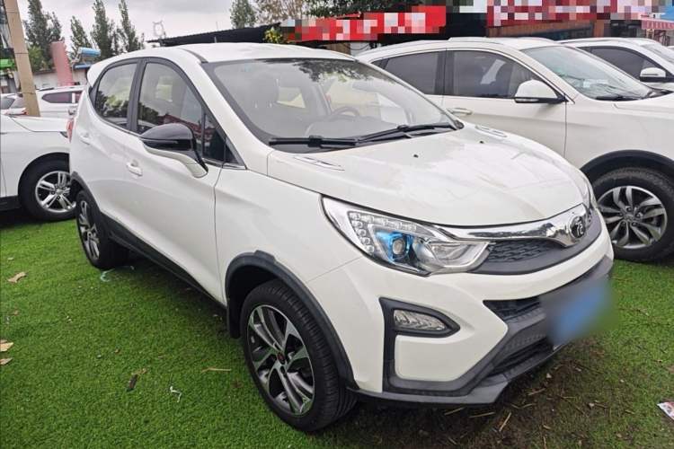Used BYD Yuan 2016 1.5L Manual Comfort Model Exterior 2