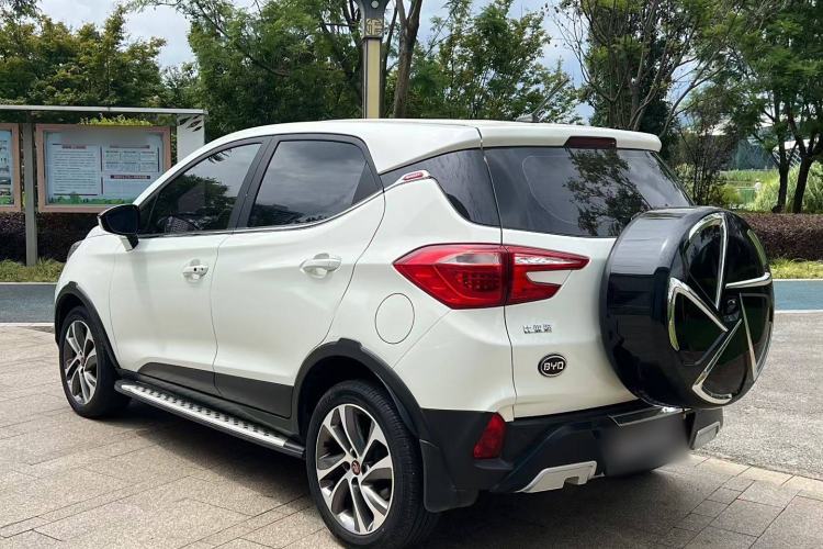 Used BYD Yuan 2016 1.5L Automatic Luxury Version Exterior 3