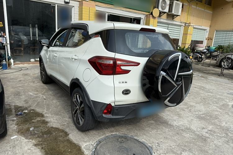 Used BYD Yuan 2016 1.5L Automatic Luxury Version Exterior 3