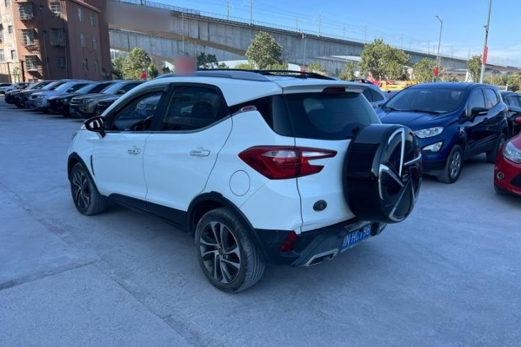 Used BYD Yuan 2016 1.5L Manual Luxury Model Exterior 3