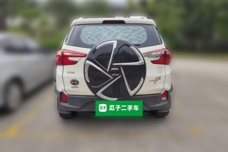 Used BYD Yuan 2016 1.5L Manual Luxury Model Exterior 4