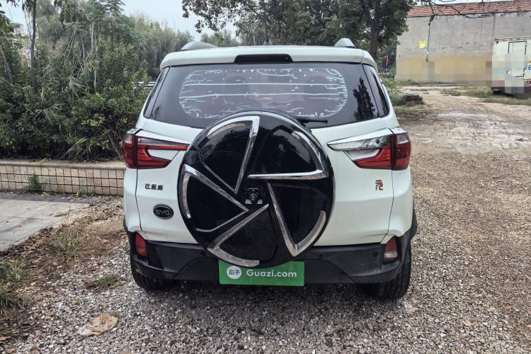 Used BYD Yuan 2016 1.5L Automatic Luxury Version Exterior 4