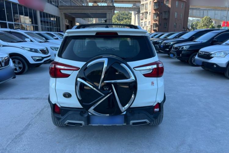 Used BYD Yuan 2016 1.5L Manual Luxury Model Exterior 4