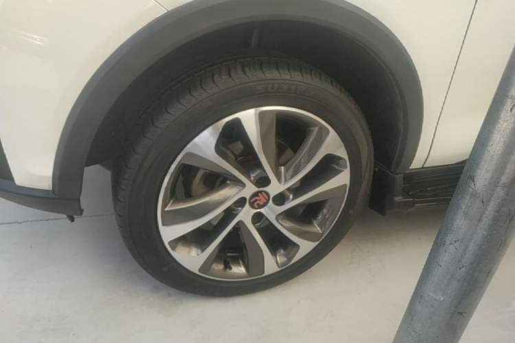 Used BYD Yuan 2016 1.5L Automatic Luxury Version Exterior 4