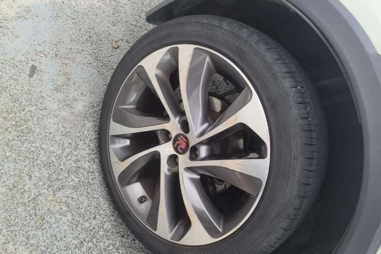 Used BYD Yuan 2016 1.5TID Automatic Luxury Version Exterior 5