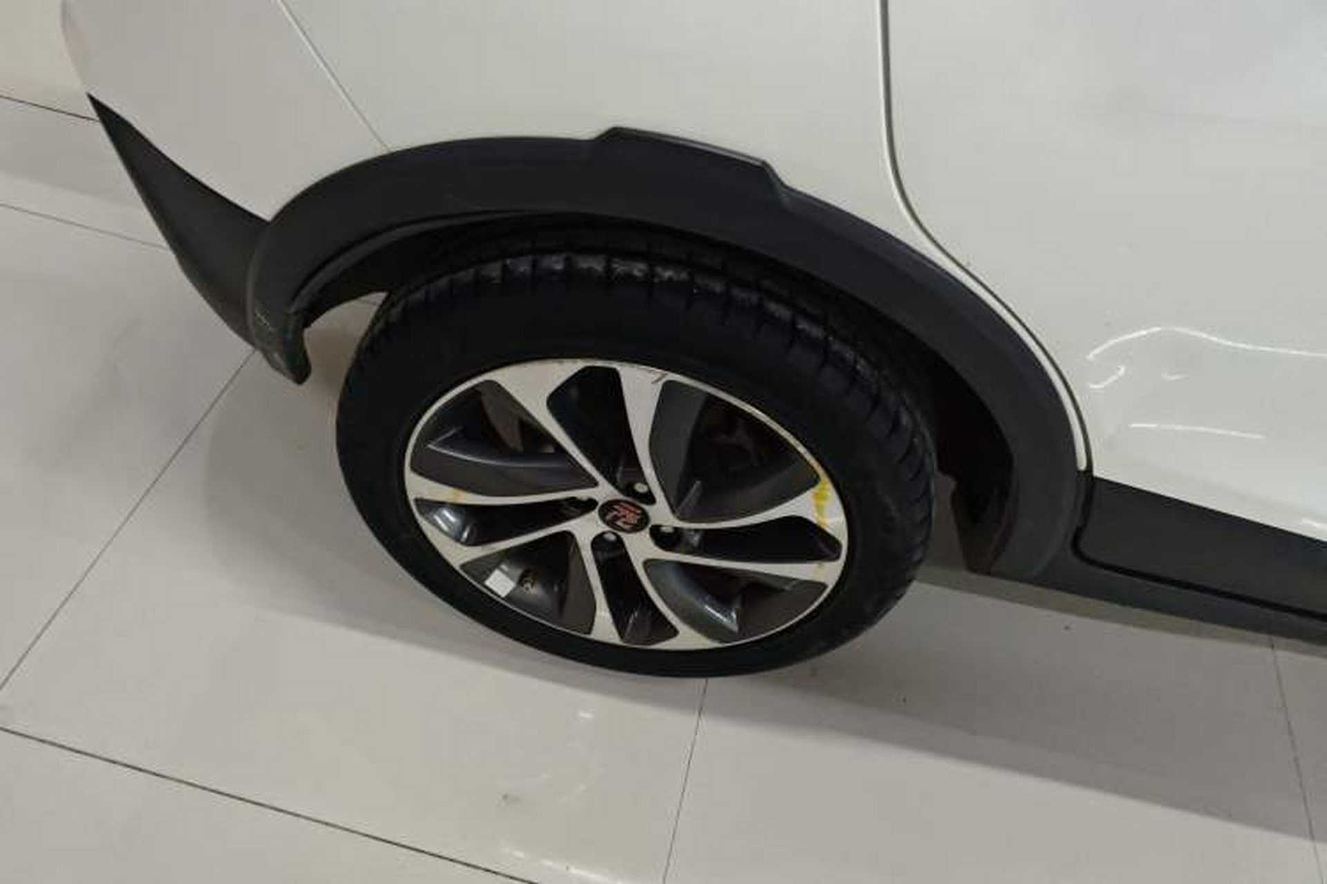 Used BYD Yuan 2016 1.5L Manual Luxury Version Exterior 5
