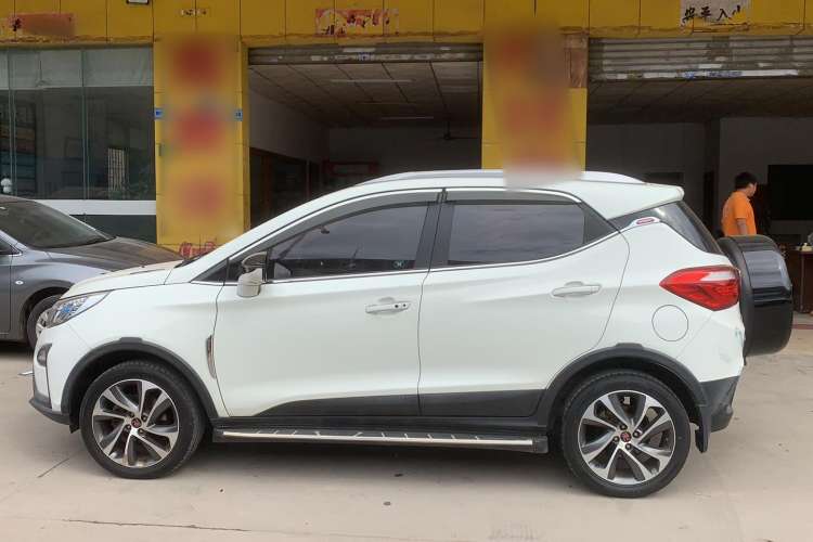 Used BYD Yuan 2016 1.5L Manual Luxury Model Exterior 5