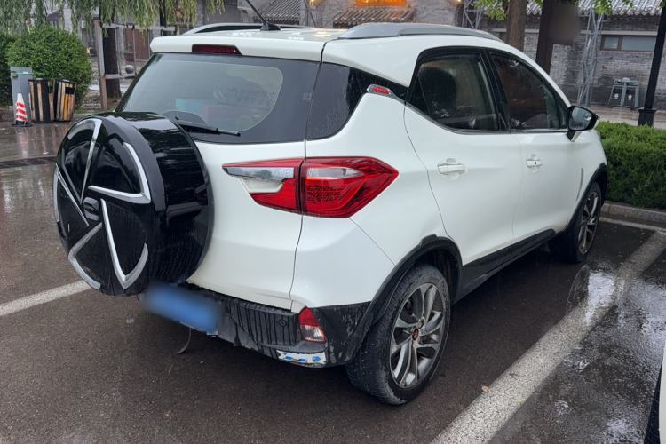 Used BYD Yuan 2016 1.5L Manual Luxury Version Exterior 5