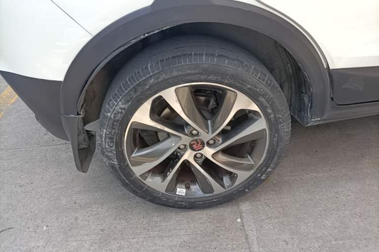 Used BYD Yuan 2016 1.5L Manual Luxury Version Exterior 5