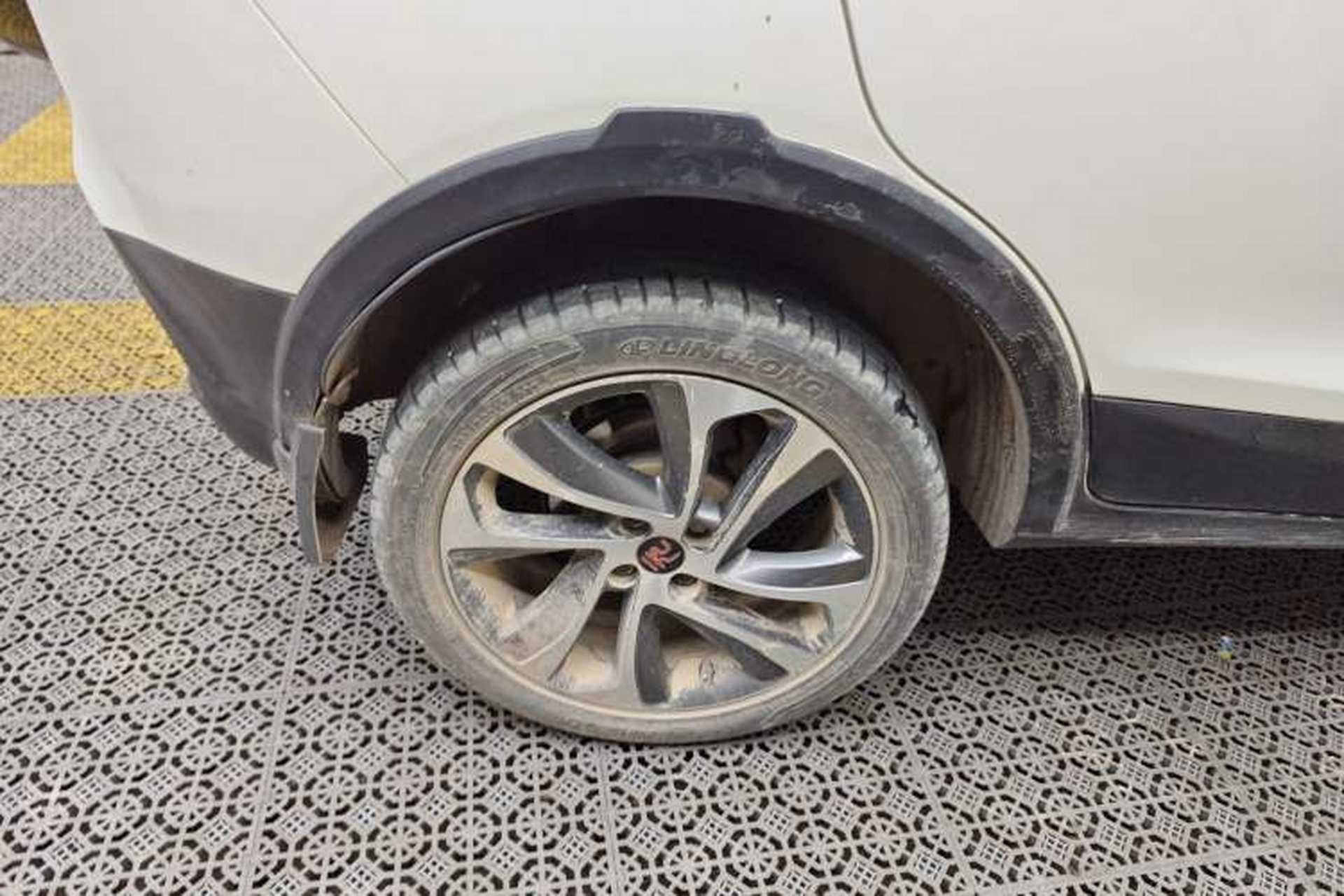 Used BYD Yuan 2016 1.5L Automatic Luxury Version Exterior 5