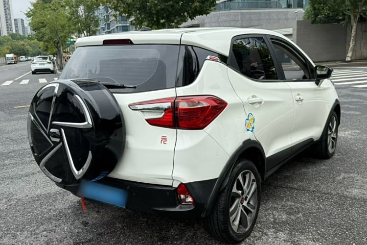 Used BYD Yuan 2016 1.5L Automatic Luxury Version Exterior 5