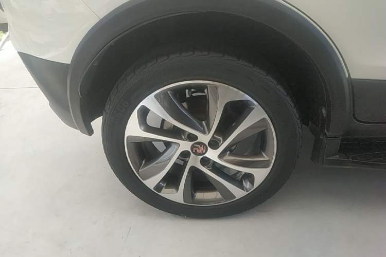 Used BYD Yuan 2016 1.5L Automatic Luxury Version Exterior 5