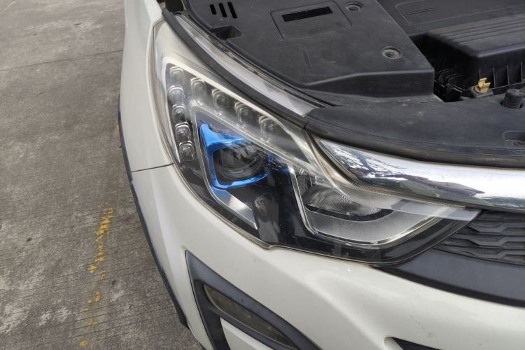 Used BYD Yuan 2016 1.5L Manual Luxury Model Exterior 6