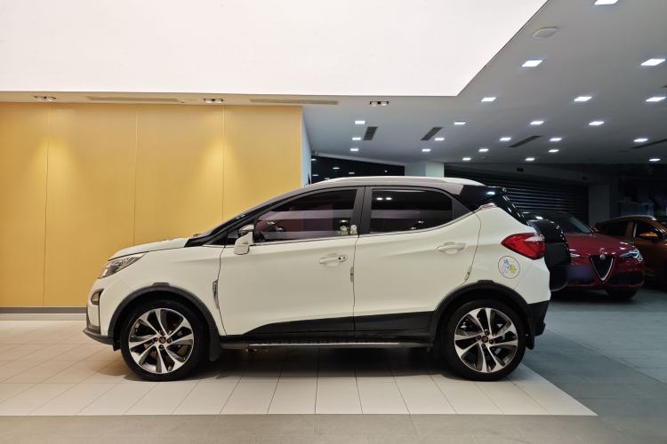 Used BYD Yuan 2016 1.5TID Automatic Flagship Model Exterior 9