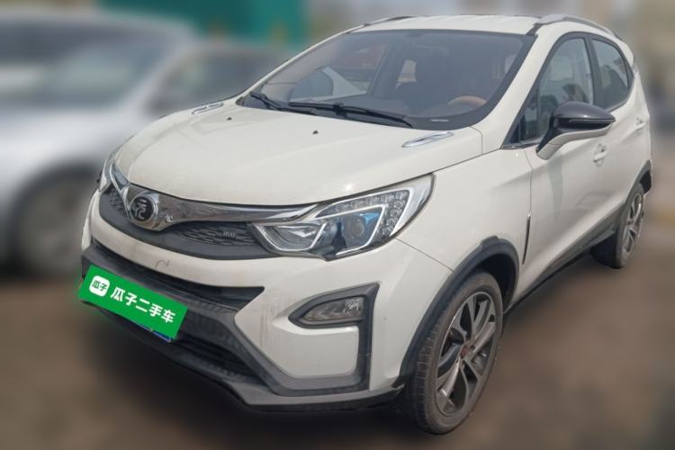 Used BYD Yuan 2016 1.5L Manual Luxury Model Front Left 45 Deg