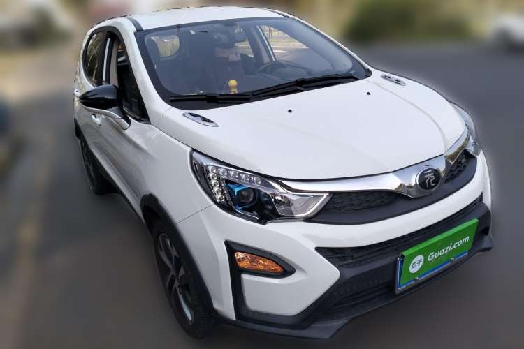 Used BYD Yuan 2016 1.5L Automatic Luxury Version Front Right 45 Deg
