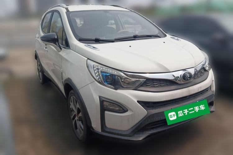 Used BYD Yuan 2016 1.5L Manual Luxury Model Front Right 45 Deg