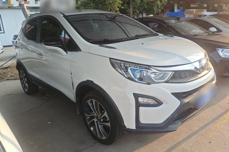 Used BYD Yuan 2016 1.5L Manual Luxury Model Front Right 45 Deg