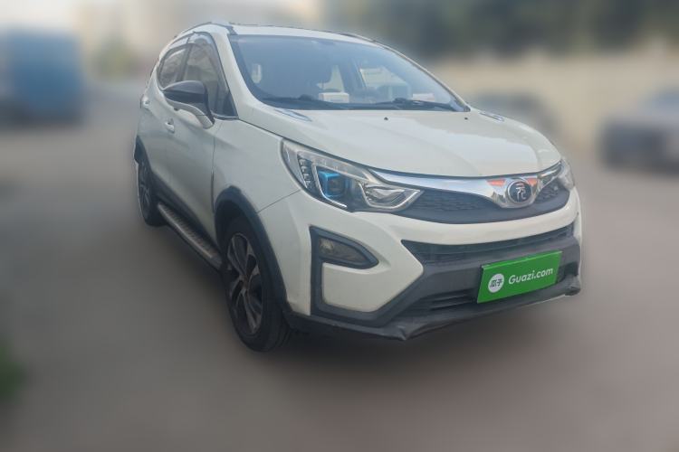 Used BYD Yuan 2016 1.5L Manual Luxury Version Front Right 45 Deg