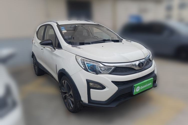 Used BYD Yuan 2016 1.5TID Automatic Luxury Version Front Right 45 Deg
