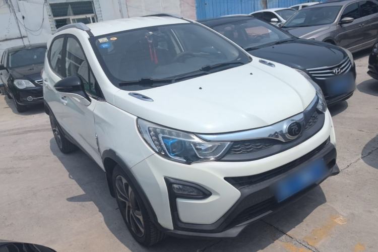 Used BYD Yuan 2016 1.5L Manual Luxury Model Front Right 45 Deg