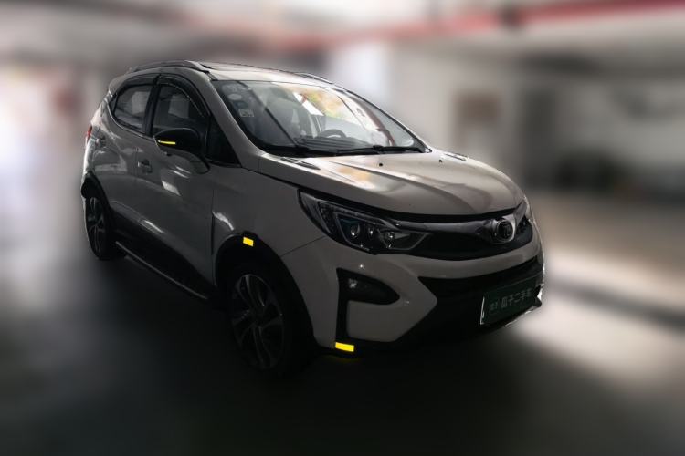 Used BYD Yuan 2016 1.5L Manual Luxury Version Front Right 45 Deg