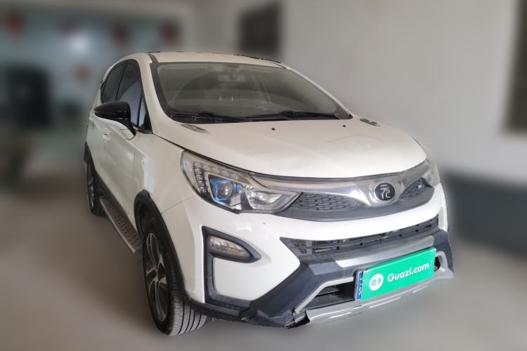 Used BYD Yuan 2016 1.5L Manual Comfort Model Front Right 45 Deg