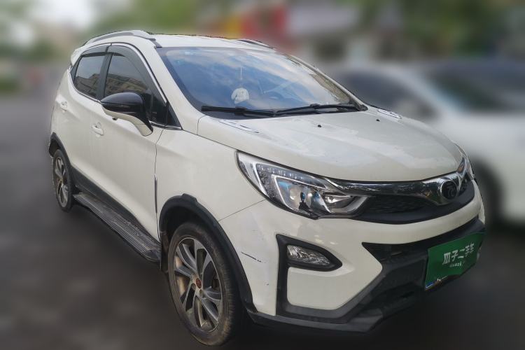 Used BYD Yuan 2016 1.5L Manual Luxury Model Front Right 45 Deg