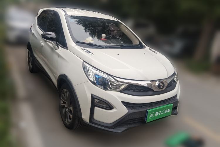 Used BYD Yuan 2016 1.5L Automatic Luxury Version Front Right 45 Deg