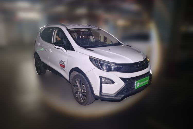 Used BYD Yuan 2016 1.5L Manual Luxury Model Front Right 45 Deg