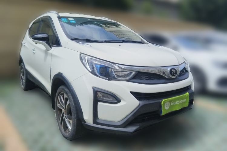Used BYD Yuan 2016 1.5L Manual Luxury Model Front Right 45 Deg