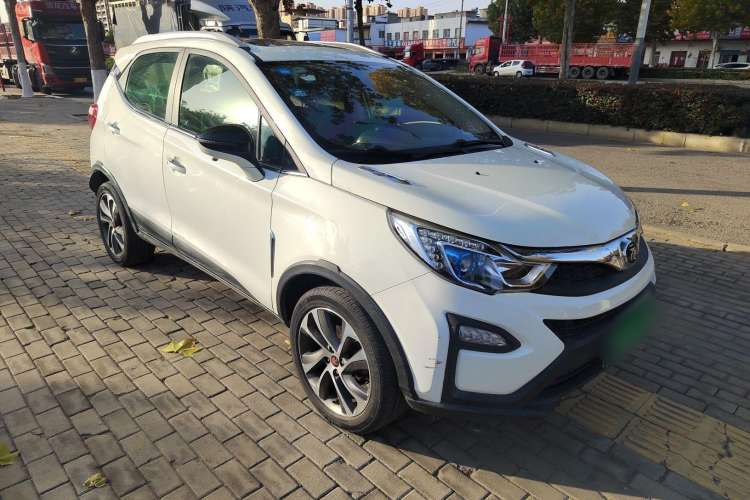 Used BYD Yuan 2016 1.5L Manual Luxury Version Front Right 45 Deg
