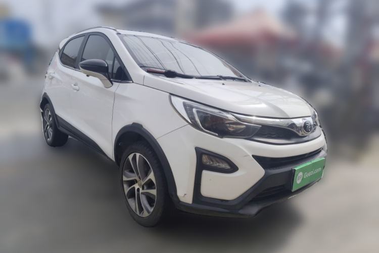 Used BYD Yuan 2016 1.5L Manual Luxury Version Front Right 45 Deg