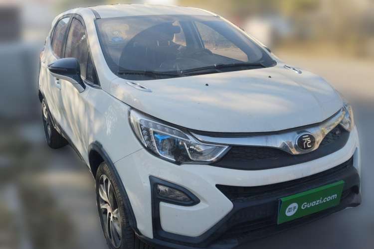 Used BYD Yuan 2016 1.5L Automatic Luxury Version Front Right 45 Deg