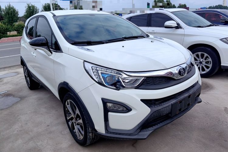 Used BYD Yuan 2016 1.5L Automatic Luxury Version Front Right 45 Deg