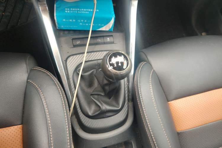 Used BYD Yuan 2016 1.5L Manual Luxury Model Gear Lever