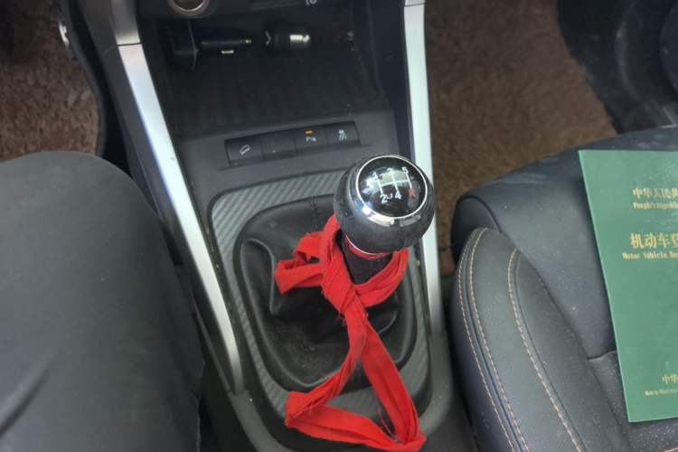 Used BYD Yuan 2016 1.5L Manual Luxury Model Gear Lever