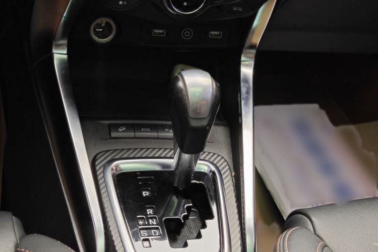 Used BYD Yuan 2016 1.5TID Automatic Flagship Model Gear Lever