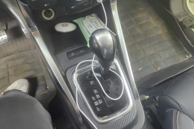 Used BYD Yuan 2016 1.5TID Automatic Luxury Version Gear Lever