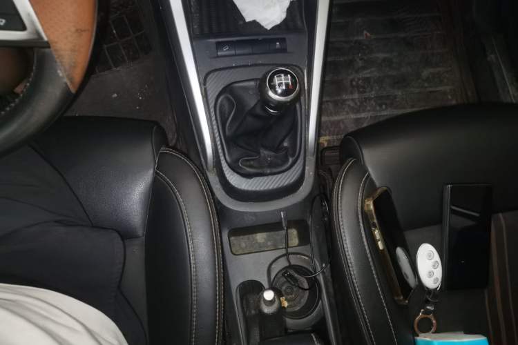 Used BYD Yuan 2016 1.5L Manual Comfort Model Gear Lever