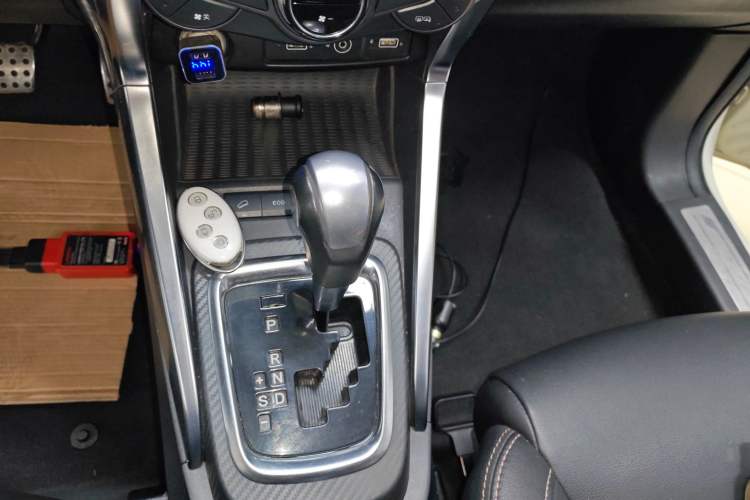Used BYD Yuan 2016 1.5TID Automatic Luxury Version Gear Lever