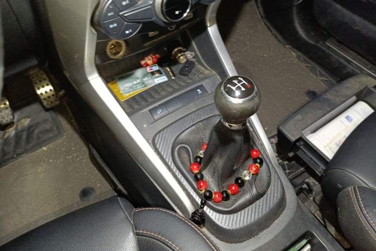 Used BYD Yuan 2016 1.5L Manual Comfort Model Gear Lever