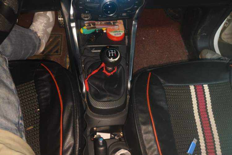 Used BYD Yuan 2016 1.5L Manual Luxury Model Gear Lever
