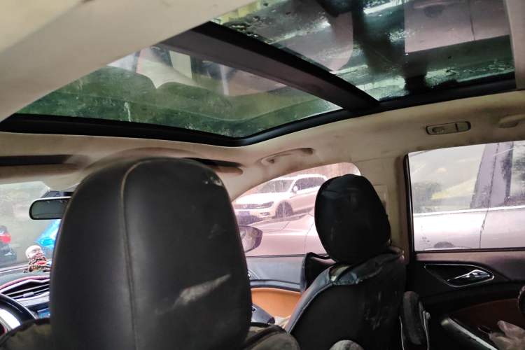 Used BYD Yuan 2016 1.5L Manual Luxury Version Headliner