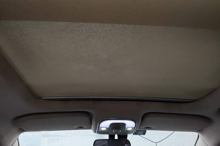 Used BYD Yuan 2016 1.5L Manual Luxury Version Headliner