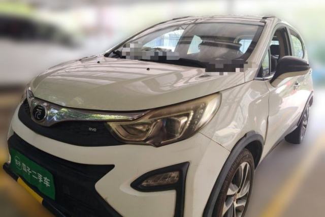 BYD Yuan 2016 1.5L Manual Luxury Model usado