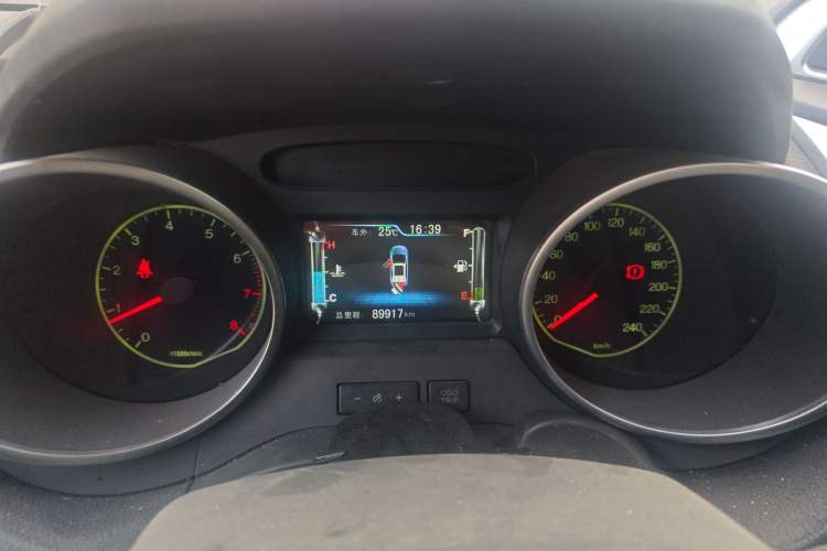 Used BYD Yuan 2016 1.5L Manual Luxury Version Instrument Cluster