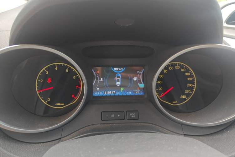 Used BYD Yuan 2016 1.5TID Automatic Luxury Version Instrument Cluster