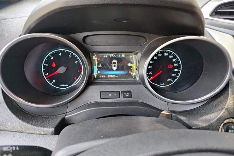 Used BYD Yuan 2016 1.5L Manual Luxury Version Instrument Cluster