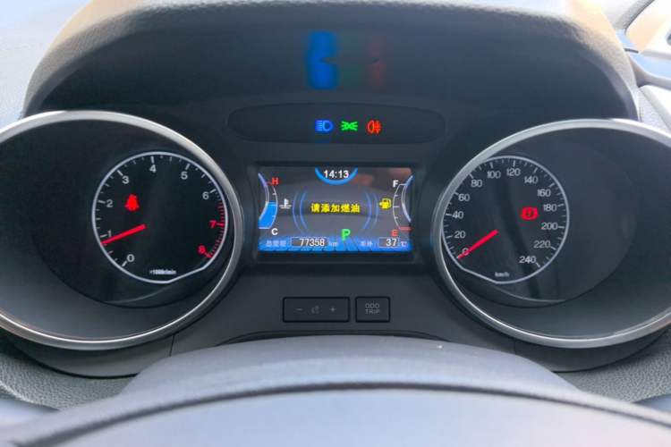 Used BYD Yuan 2016 1.5L Automatic Luxury Version Instrument Cluster